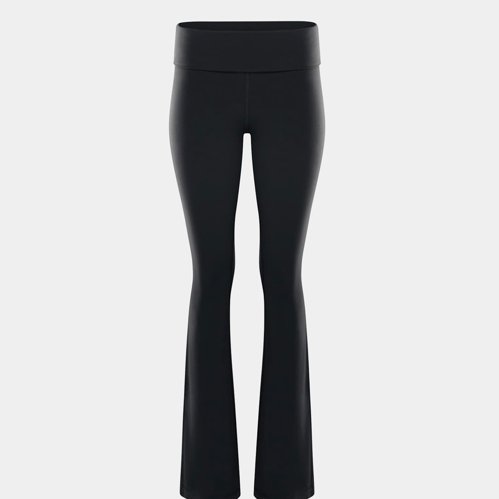 Aritzia homestretch soft fabric flared leggings